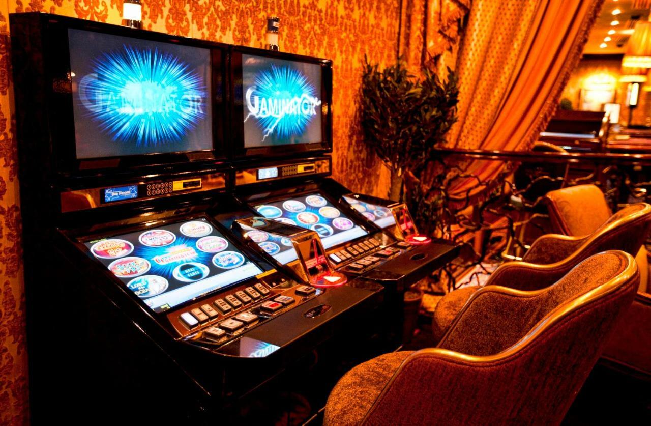 Multi Grand Pharaon Hotel Ptghni Exterior foto